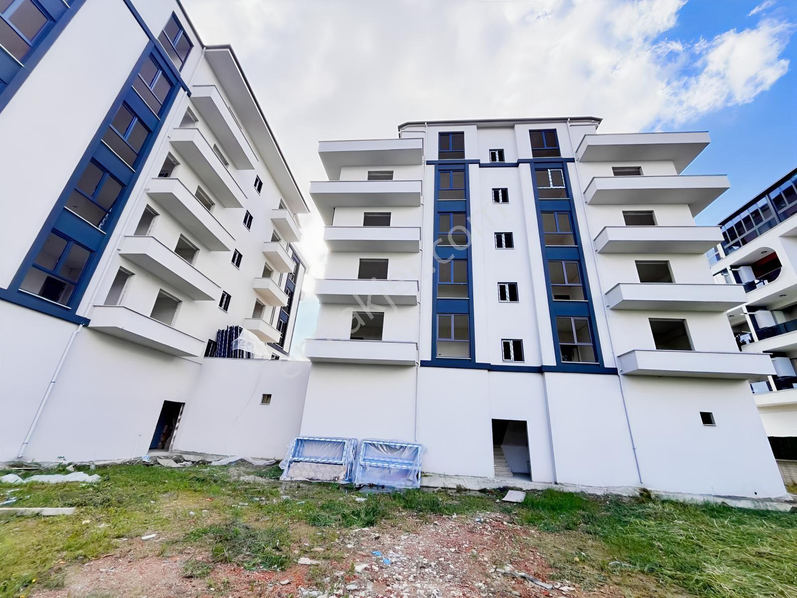 Kartepe Kent Meydanında | Kaymakamlık Yanı | 3+1 Ara Kat Daıre — fotoğraf 23