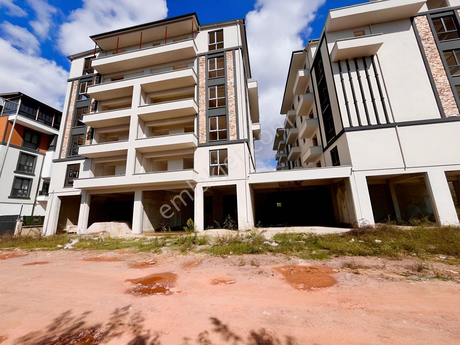 Kartepe Kent Meydanında | Kaymakamlık Yanı | 3+1 Ara Kat Daıre — fotoğraf 25