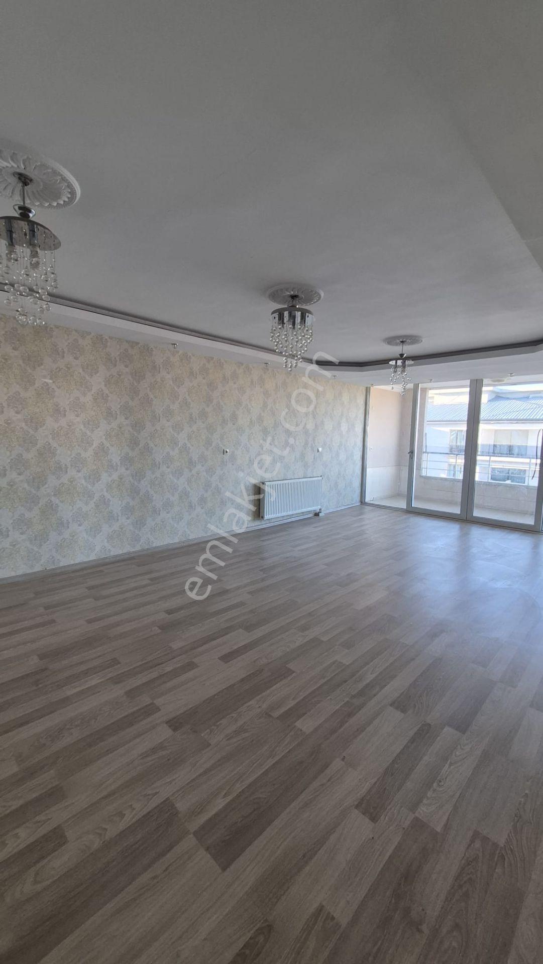 Dmz Gm Volkan Karabulak Yeni Sanayi Geniş Teraslı Satılık 5+2 Dubleks Daire — fotoğraf 22