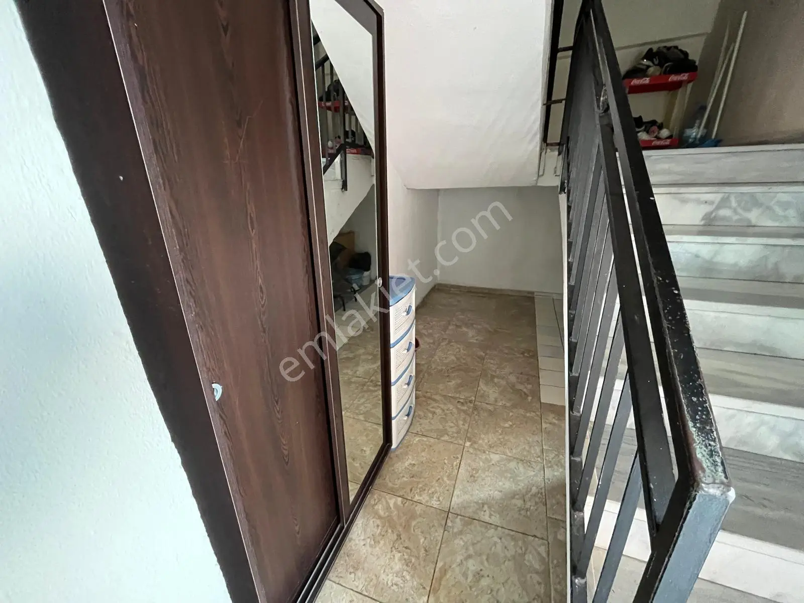 Derince Fsm De Satılık Ara Kat 2+1 Daire Yenilenmiş — fotoğraf 24
