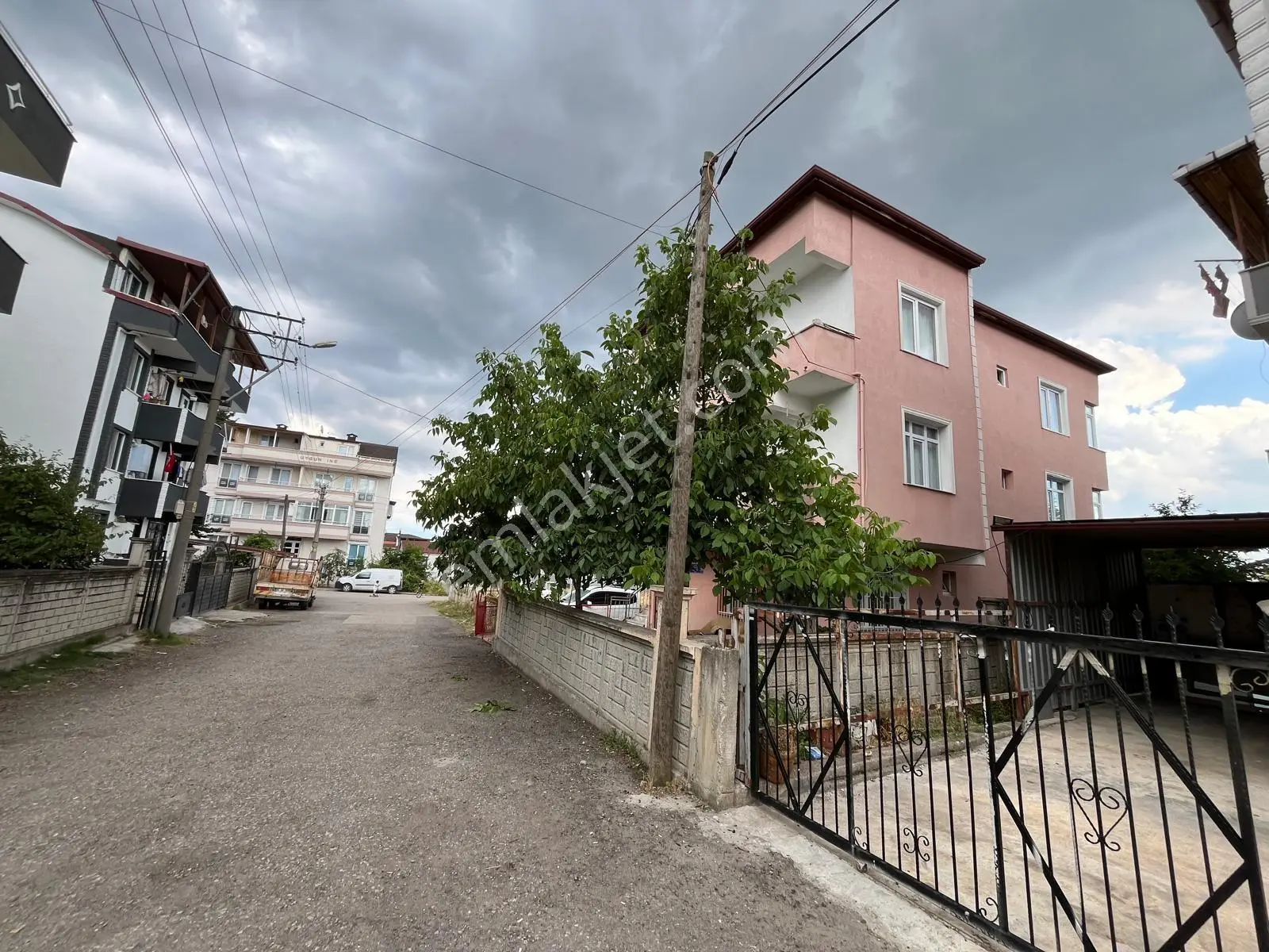 Derince Fsm De Satılık Ara Kat 2+1 Daire Yenilenmiş — fotoğraf 29
