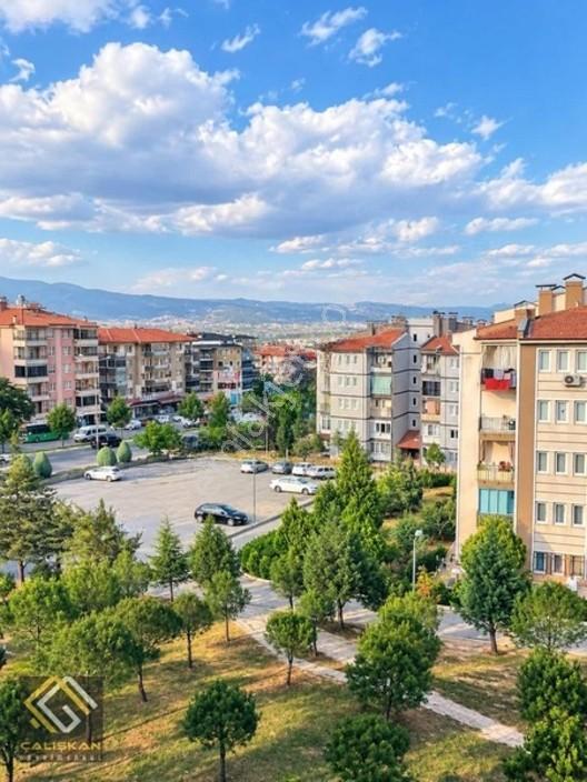 Site/ferah/cam Balkonlu/ana Yola 50m/konum Harika