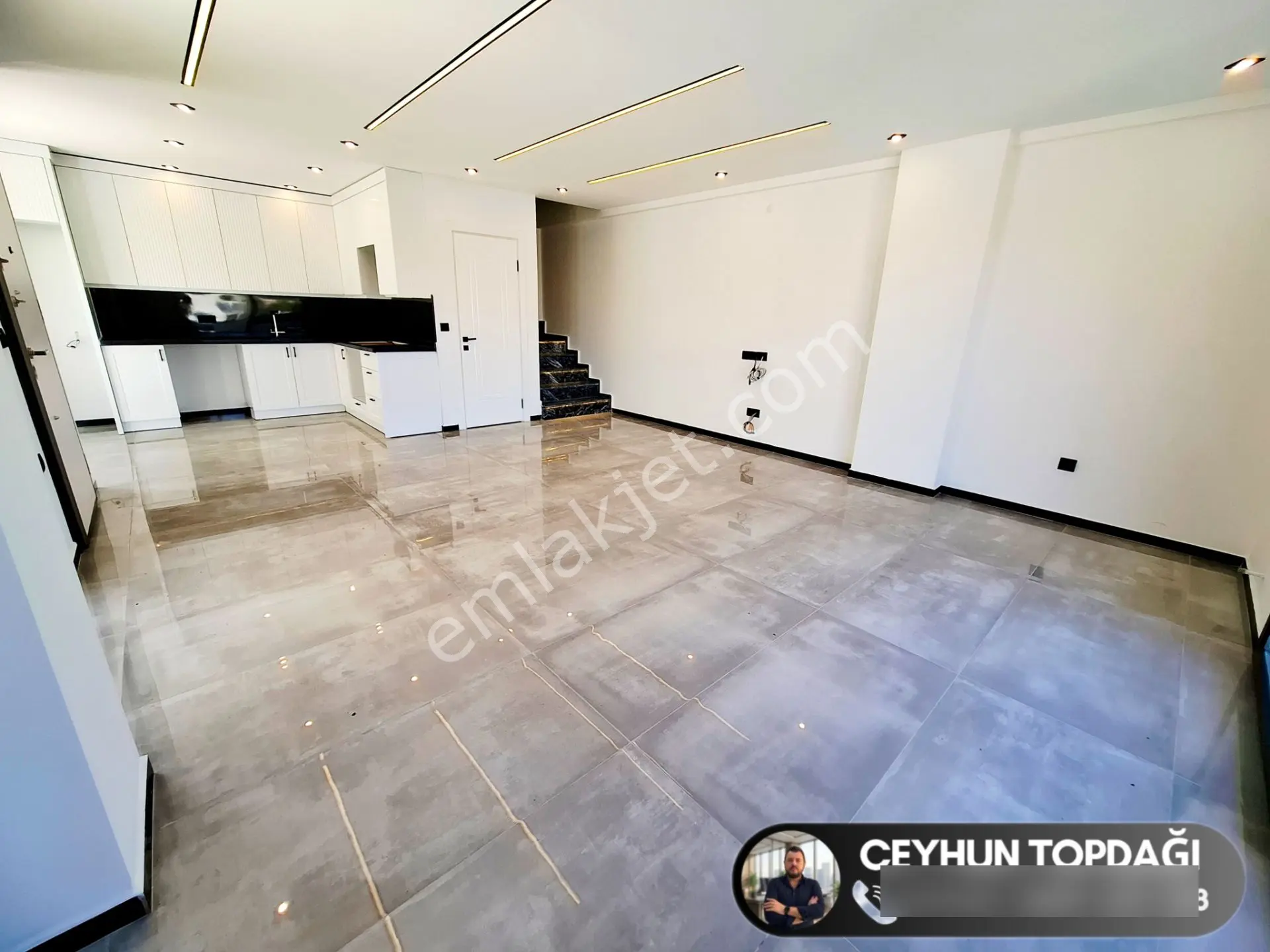 Didim'de Satılık 3+1 Havuzlu Bahçeli Otoparklı Ön Cephe Müstakil Villa ! — fotoğraf 6