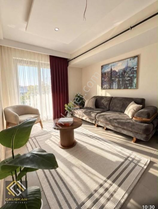 Üniversiteye 100 Metre/sıfır Eşyalı Hem Yatırım Hem Oturum