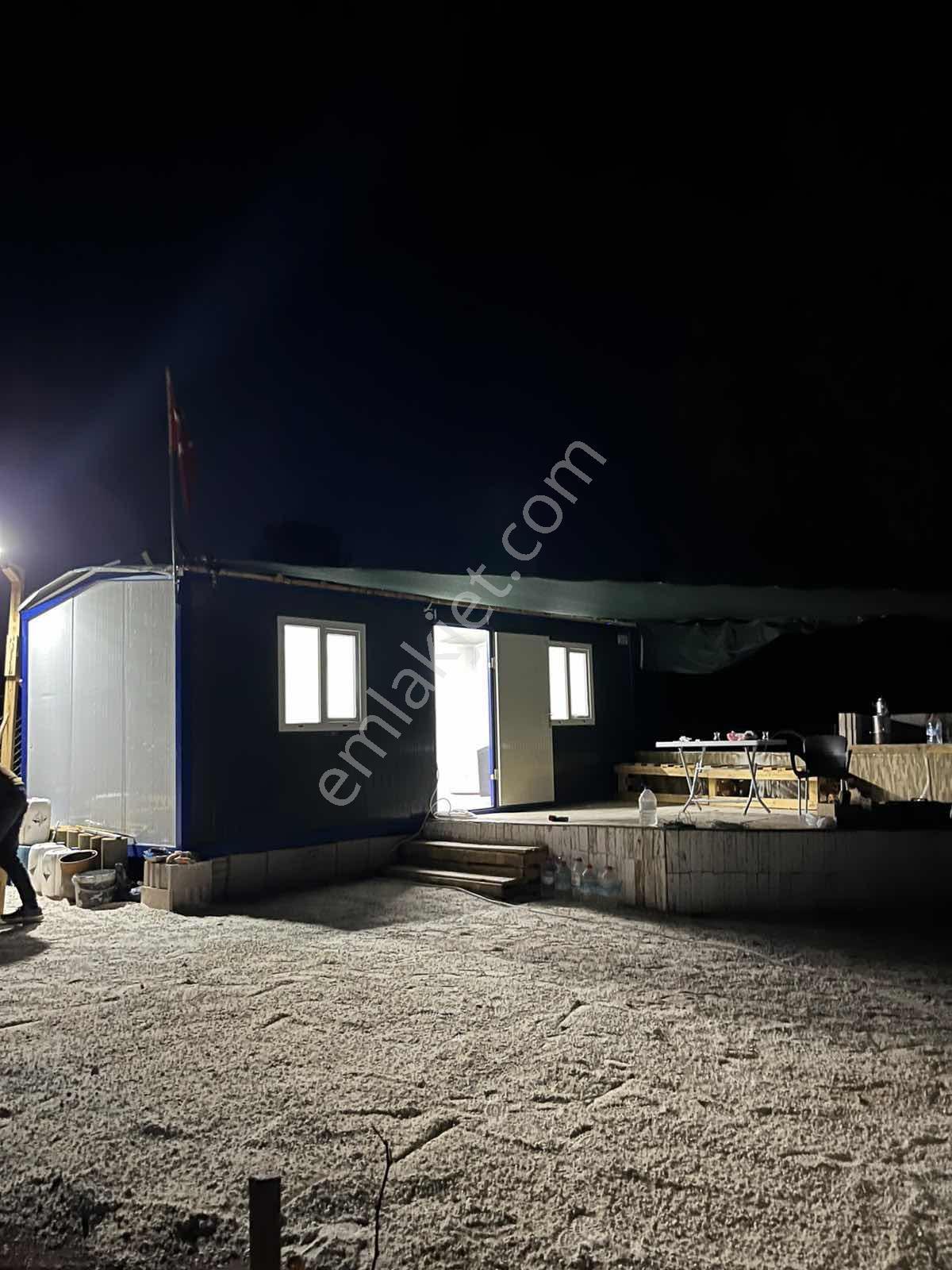 Denizli Boğaziçi'nde İçinde Prefabrik Yapısı Ve Bağı Arazi — fotoğraf 5