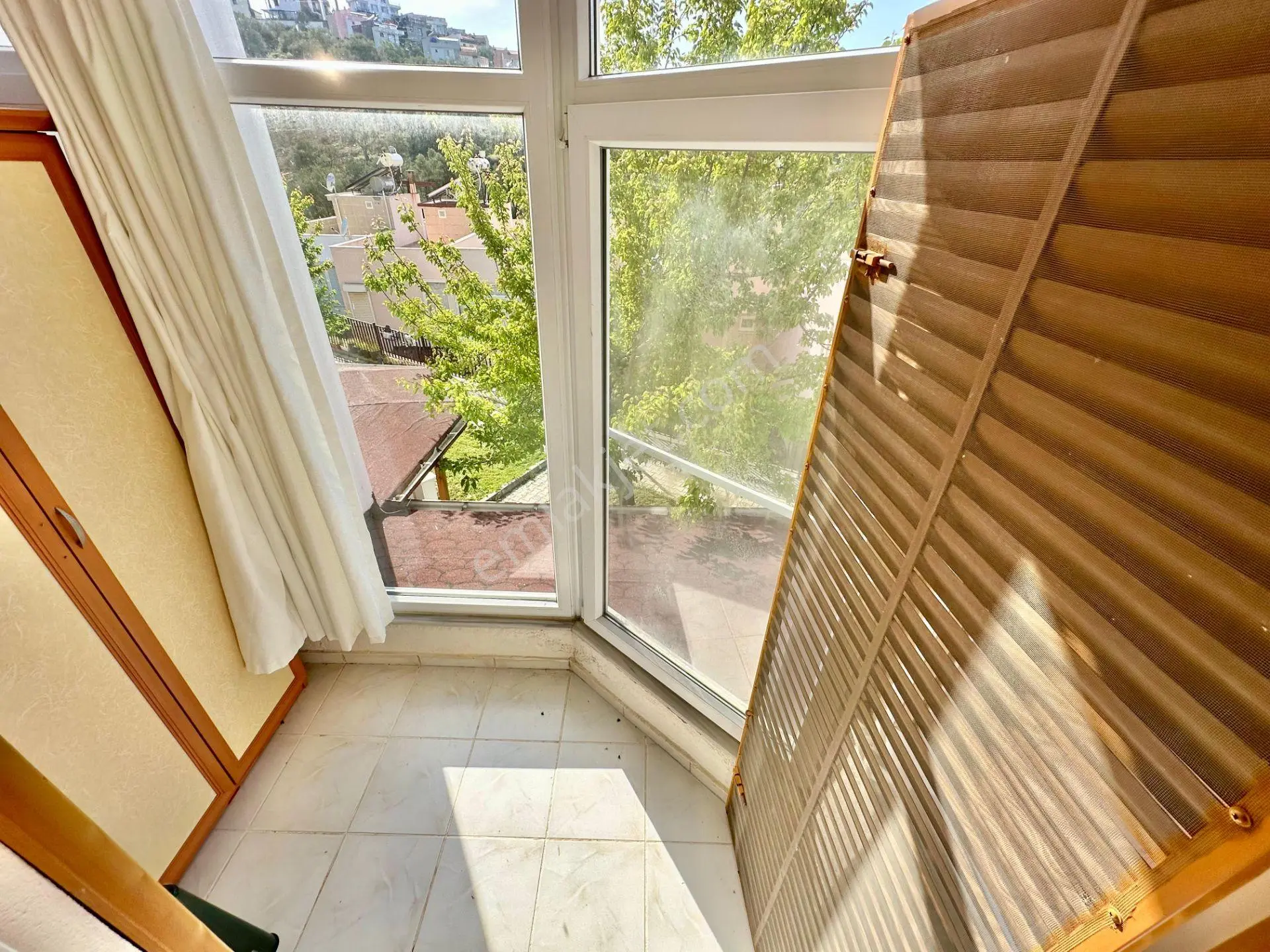 Ay Emlak'tan Pelitköy'de Deniz Manzaralı Geniş Kullanışlı Teraslı Satılık 3+1 Müstakil Villa — fotoğraf 30