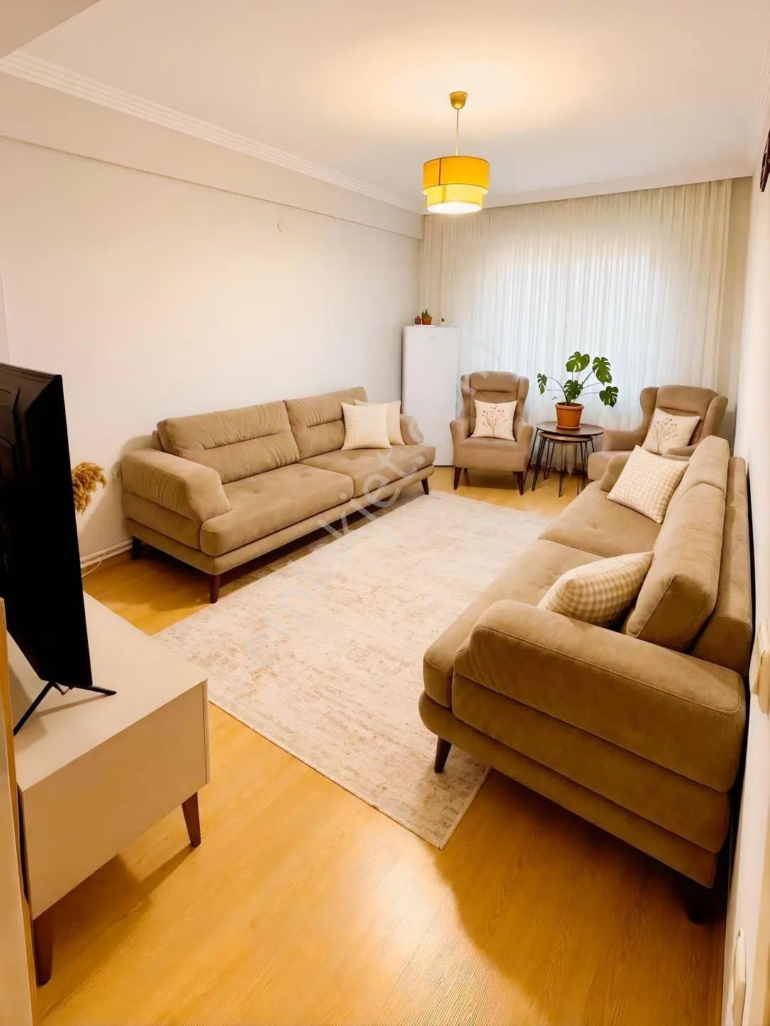 Kuşadasında Satılık 3+1 Geniş Daire — fotoğraf 2
