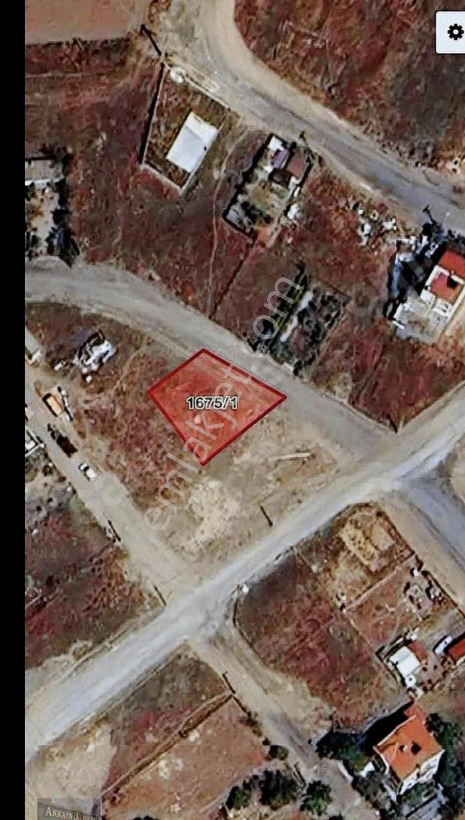 Akkaya Inşaatan Acil Satılık Köșe Başı İmarlı Arsa 359M2