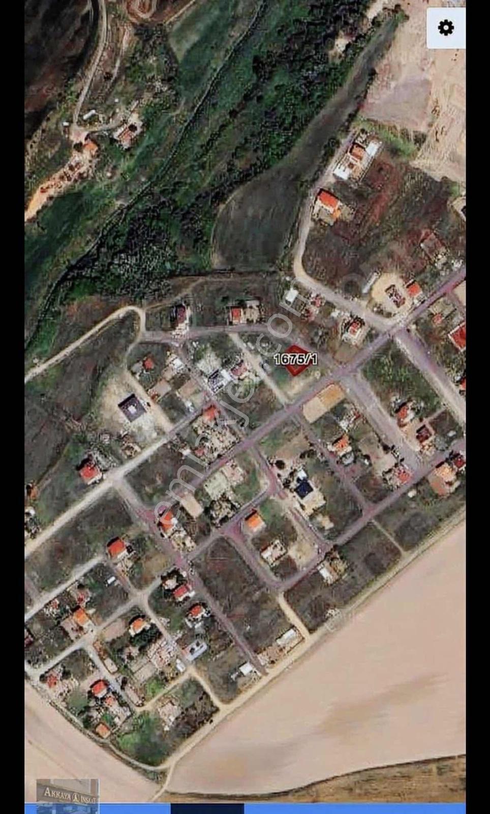 Akkaya Inşaatan Acil Satılık Köșe Başı İmarlı Arsa 359m2 — fotoğraf 2