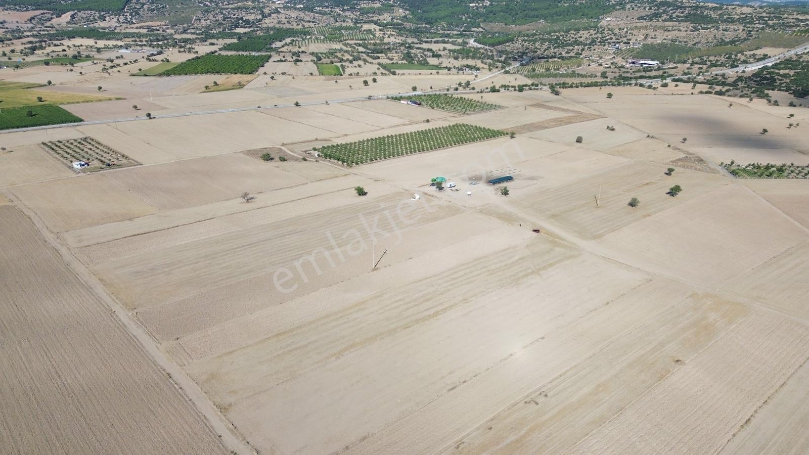 Serinhisar Cumhuriyet Mah. Ana Yola Yakın 4.154 M² Satılık Tarla — fotoğraf 7