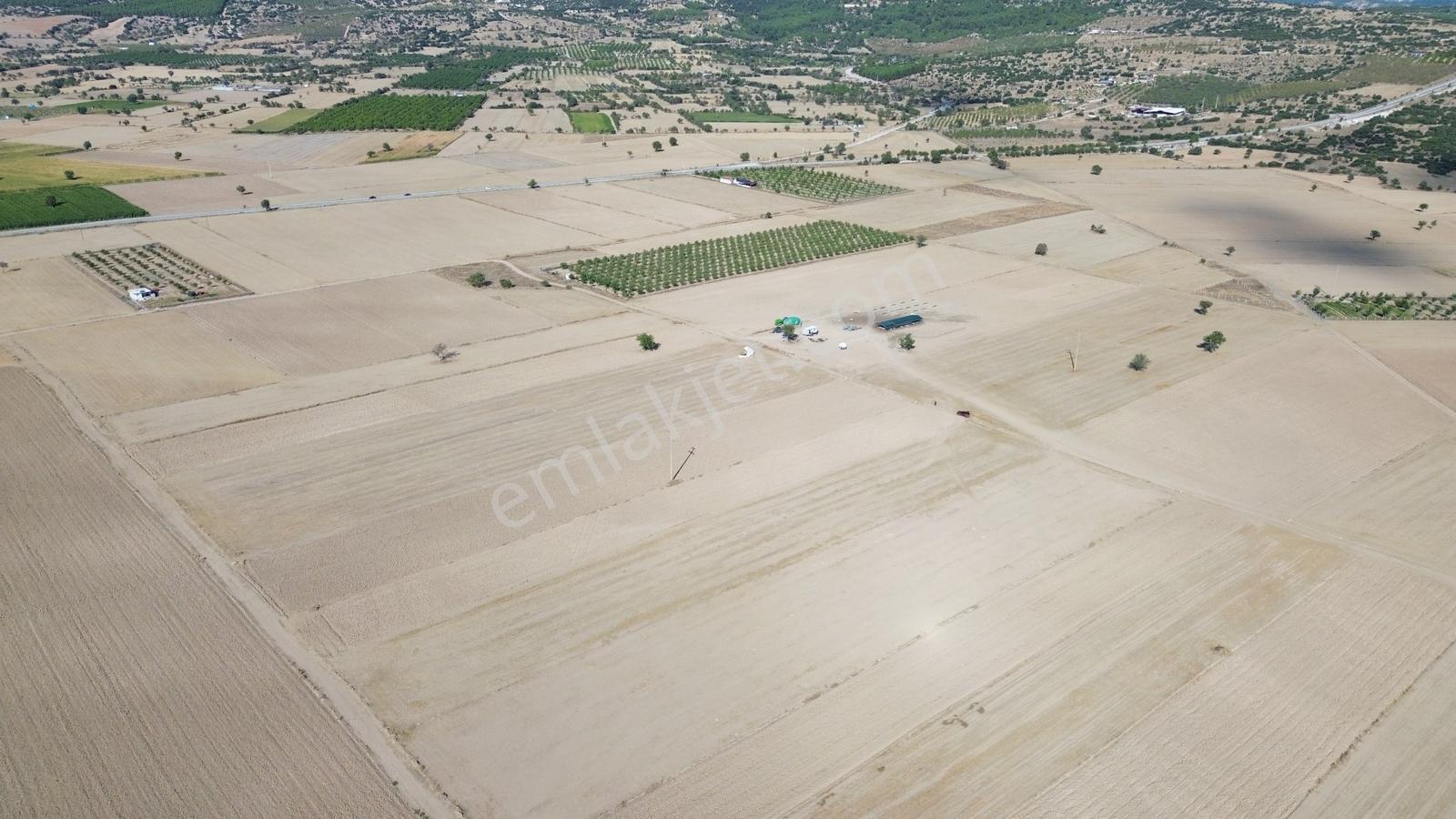 Serinhisar Cumhuriyet Mah. Ana Yola Yakın 4.154 M² Satılık Tarla — fotoğraf 8