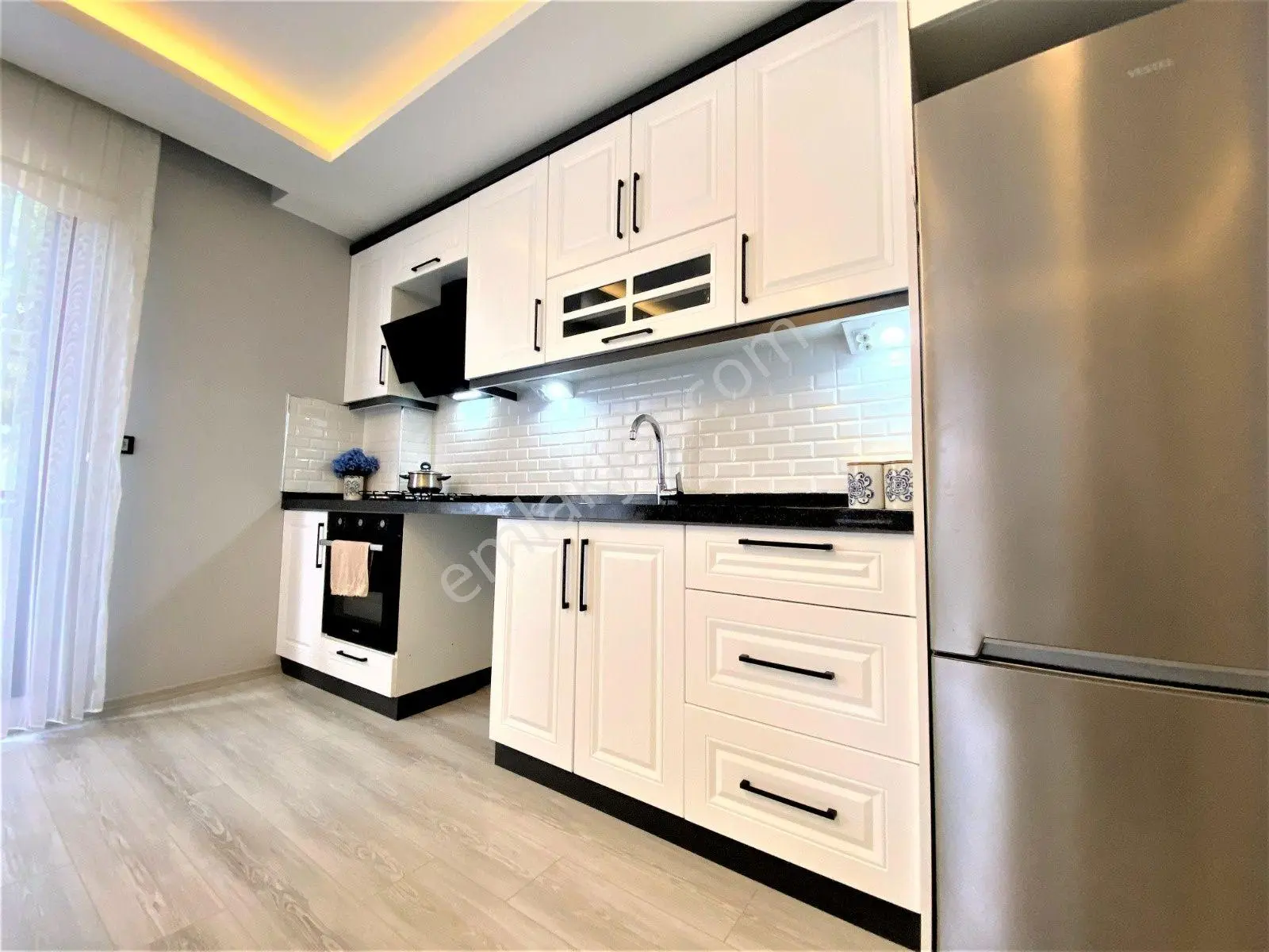 Referans'tan Akçay'da Ara Kat Doğalgazlı Lüx Tasarımlı 1+1 Daire — fotoğraf 23