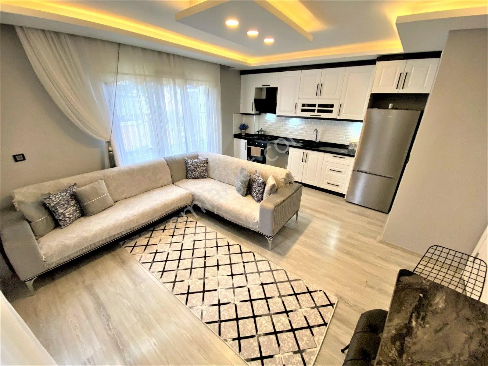 Referans'tan Akçay'da Ara Kat Doğalgazlı Lüx Tasarımlı 1+1 Daire — fotoğraf 27