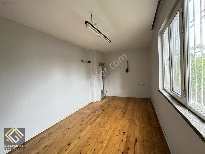 Yatırımlık Müstakil Ev & Arsa Fırsatı — fotoğraf 7
