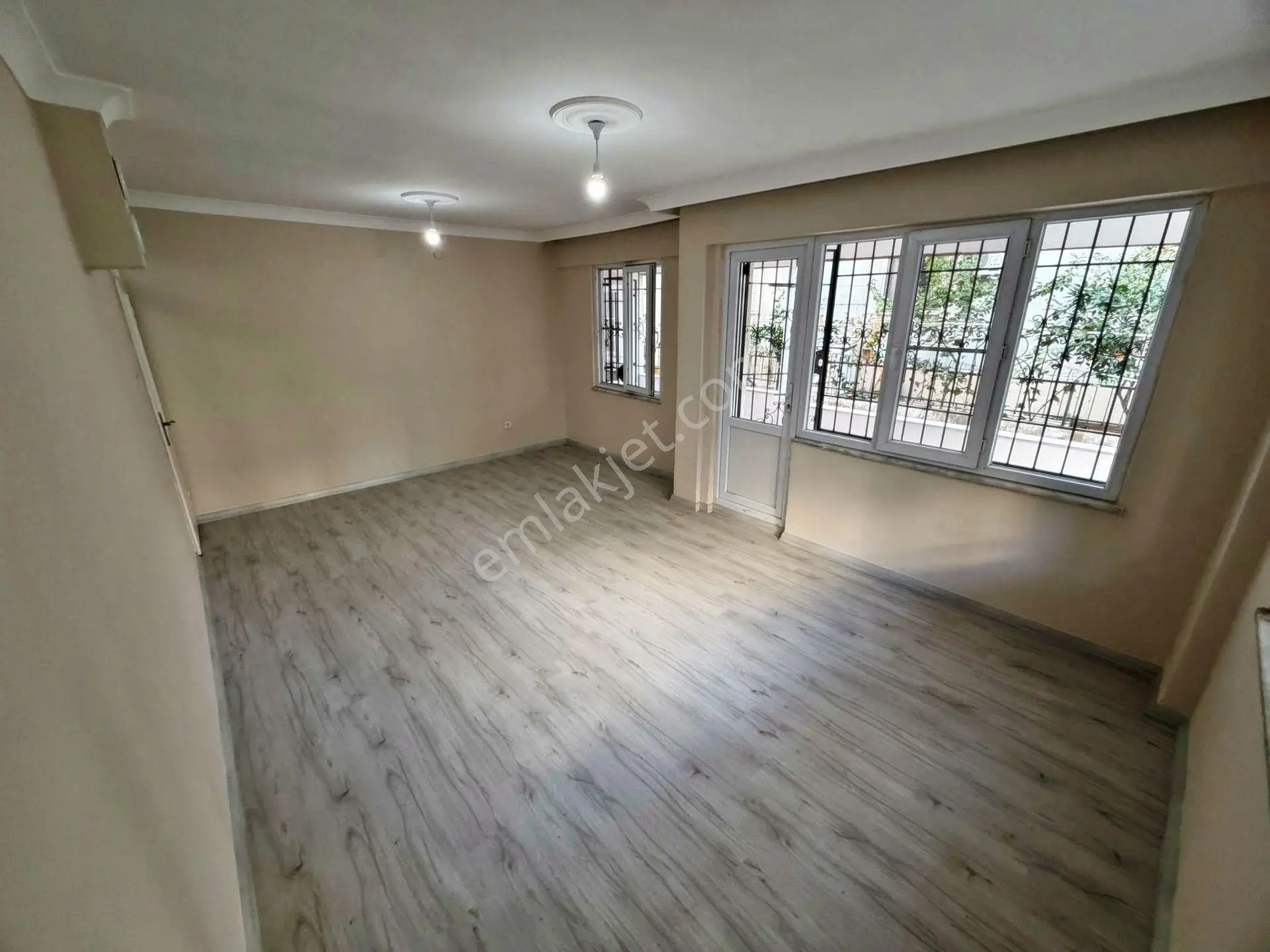 Aktif'ten Akçay Merkez'de Satılık Denize 400mt Müstakil Tadında Ferah 2+1 Daire — fotoğraf 3