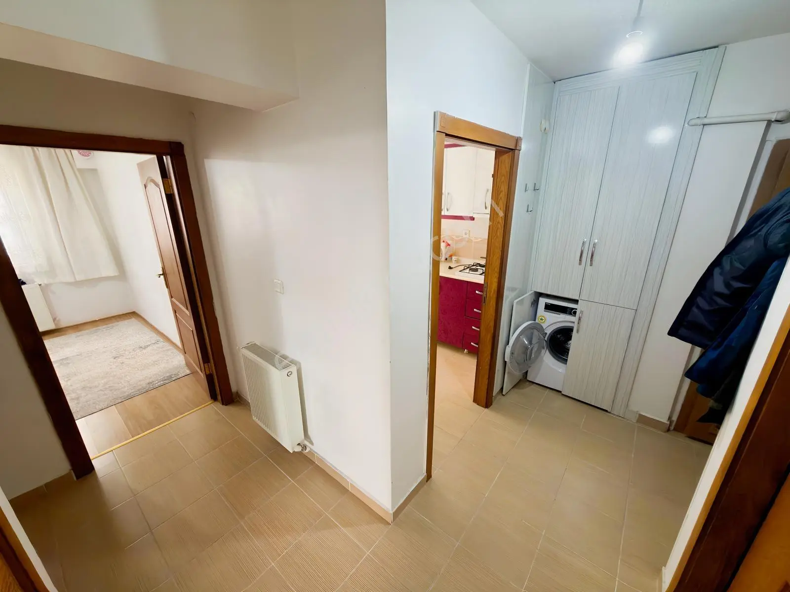 Alsancak Mh.ayyıldız-mit Yakını Giriş Konumunda 2+1 Yapılı Daire — fotoğraf 11