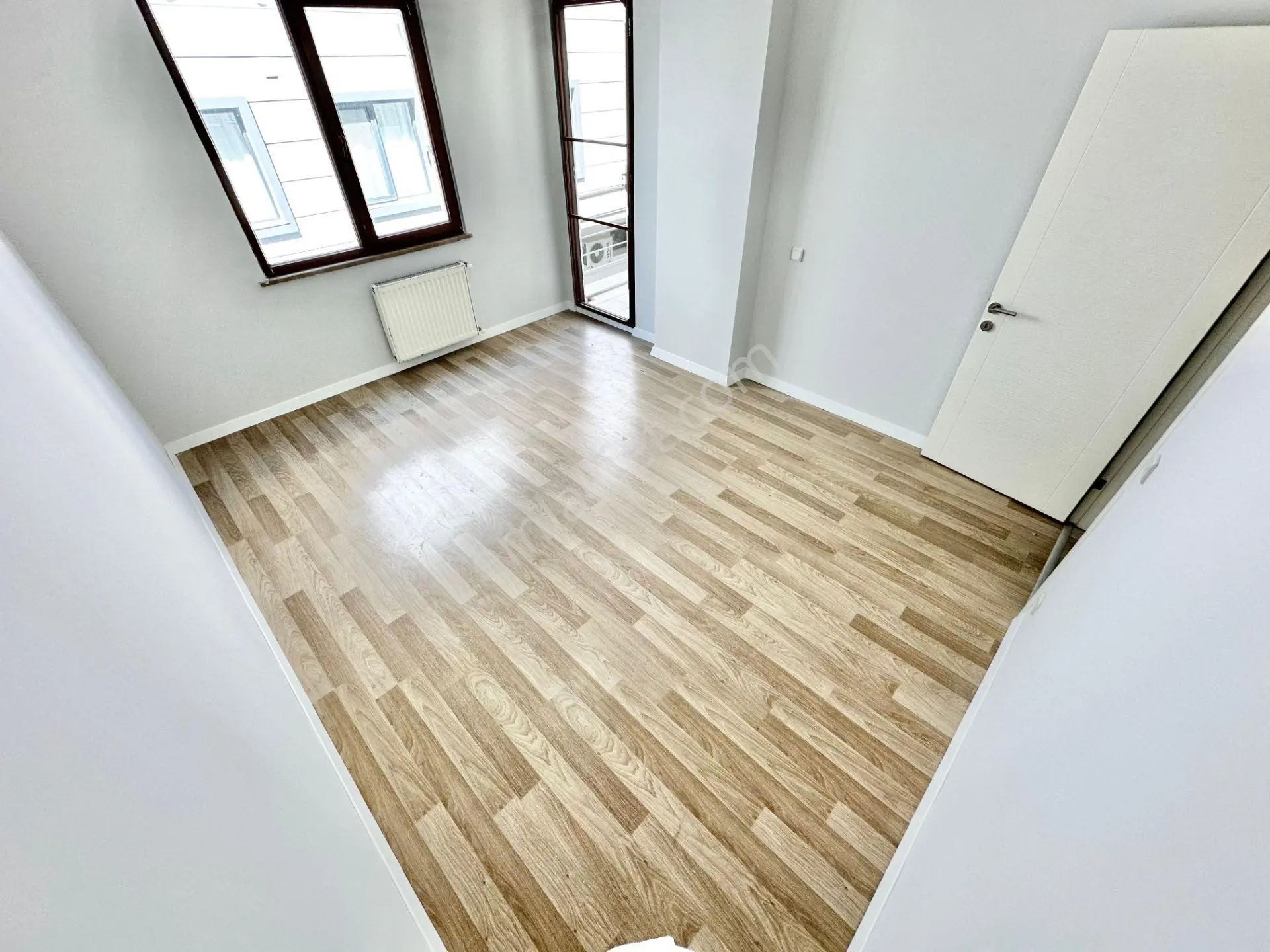 ꧁ay Emlaktan꧂akçay'da Muhteşem Konumlu Arakat Asansörlü Geniş Balkonlu Satılık 1+1 Daire — fotoğraf 17