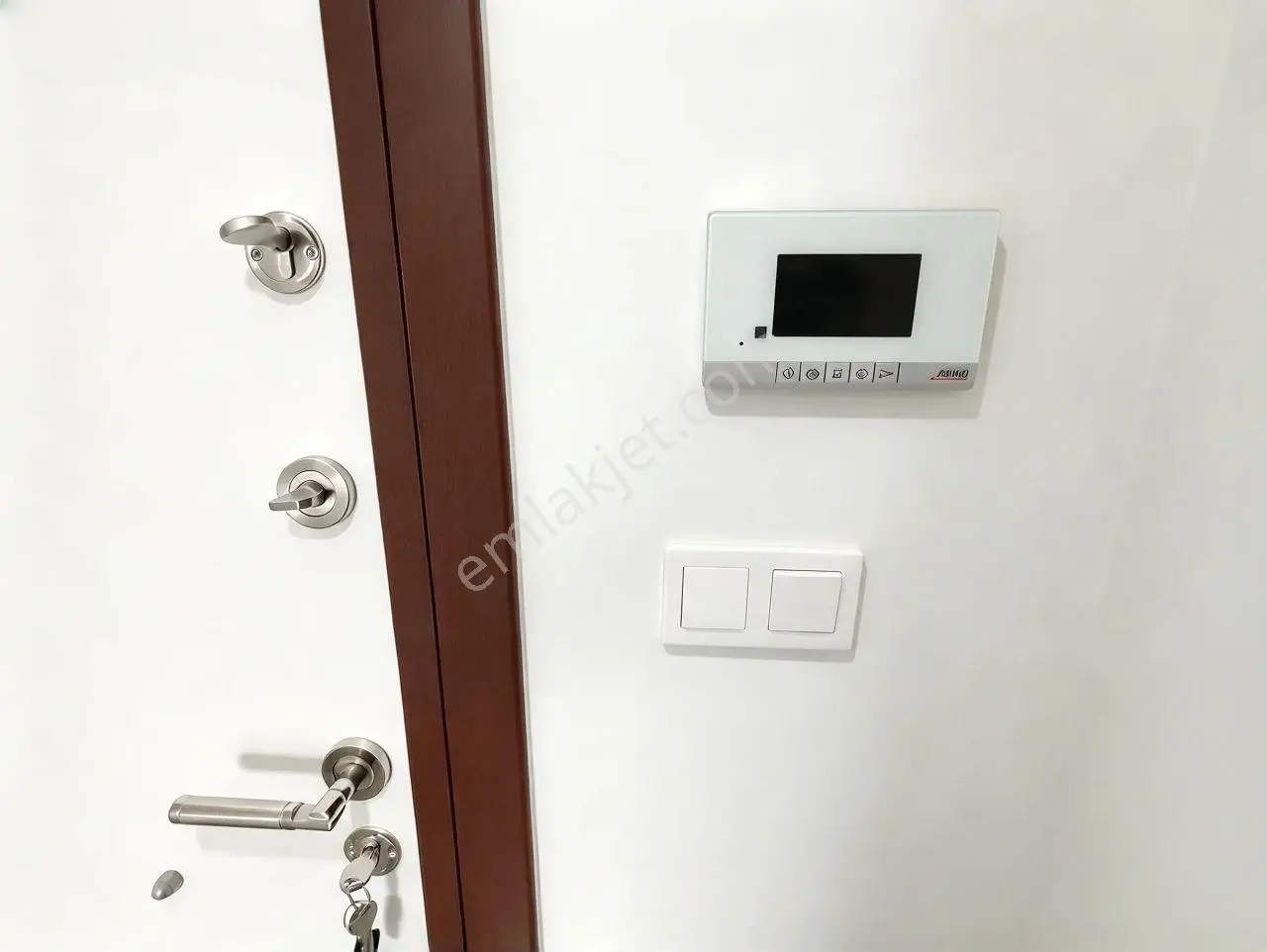 Uytundan Edremitte Devasa Genişlikte Çift Cepheli 3+1 Lüks Daire — fotoğraf 12