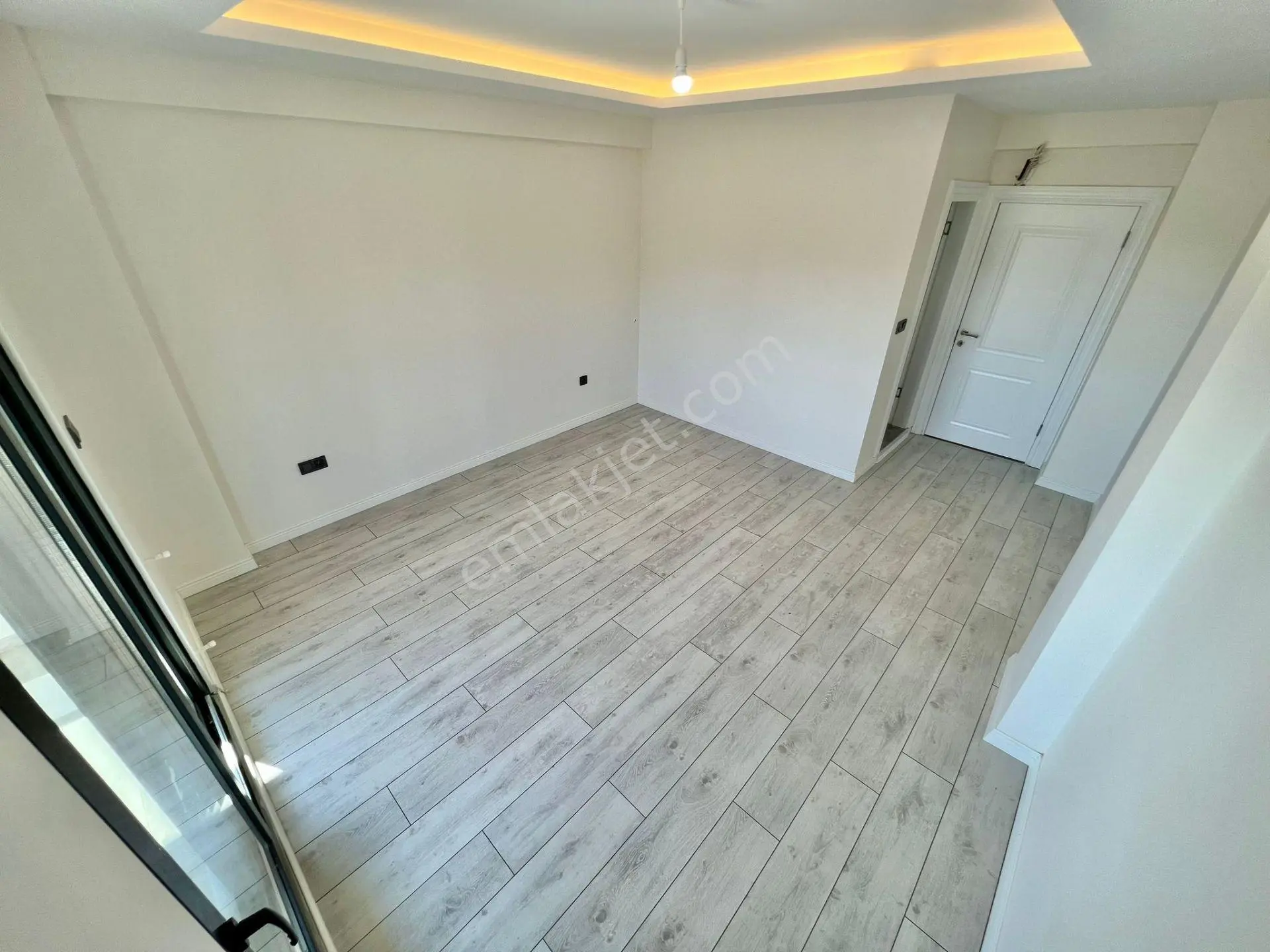 Ay Emlaktangüre'de Kazdağlarının Eteklerinde Kendine Ait Geniş Bahçeli Satılık 7+1 Müstakil — fotoğraf 22