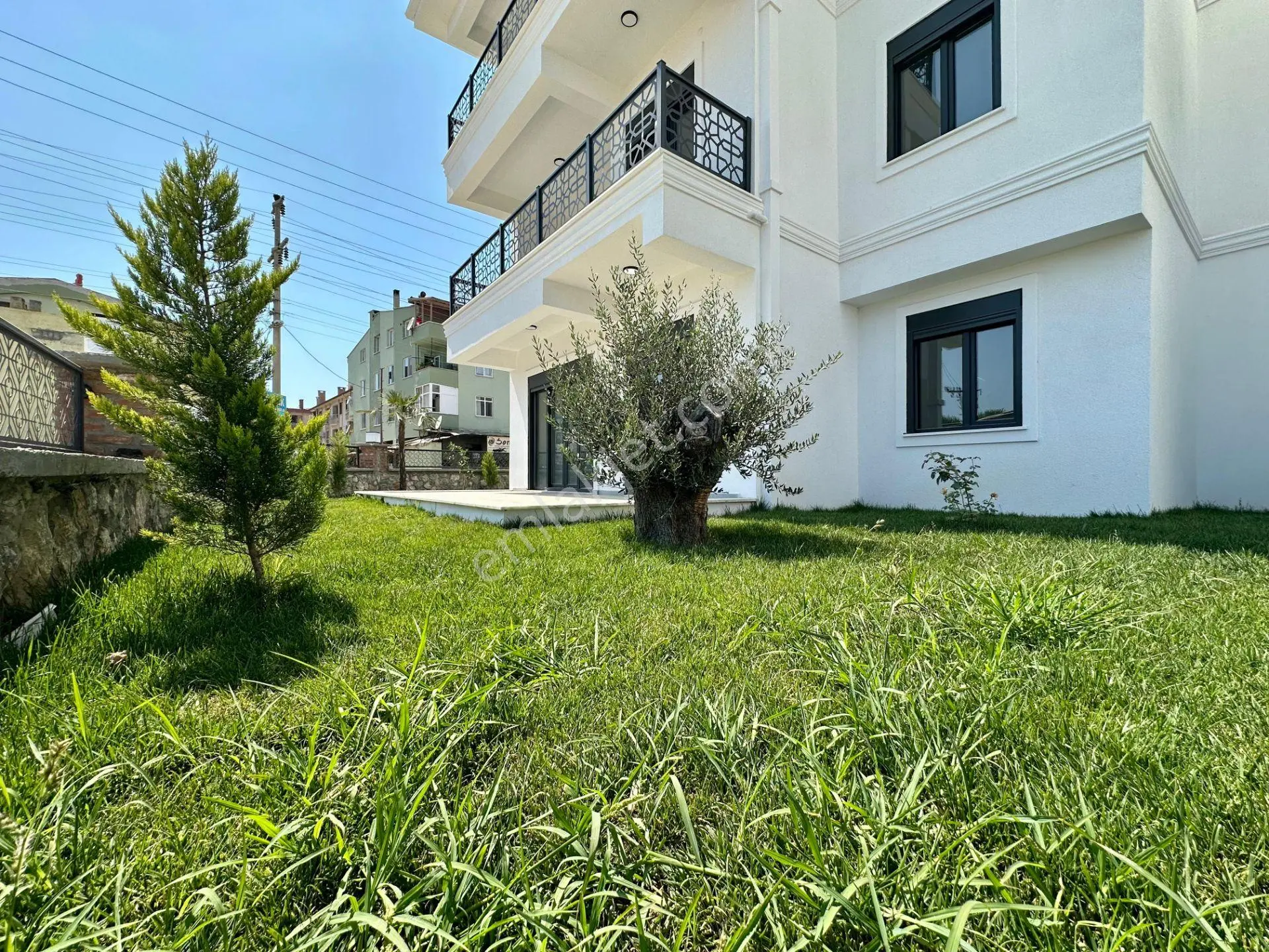 ꧁ Ay Emlaktan꧂küçükkuyu'da Lüks Sitede Denize 250 Mt Bahçe Kullanımlı Satılık 2+1 Daire — fotoğraf 31