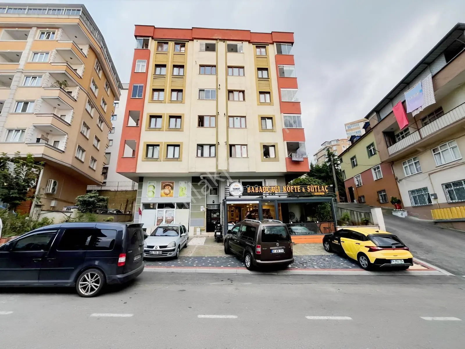 Yeşiltepe Merkezde Satılık 2+1 Daire