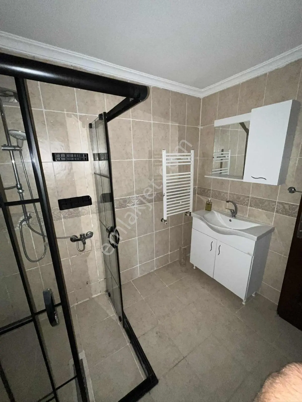 Yeşiltepe Merkezde Satılık 2+1 Daire — fotoğraf 26