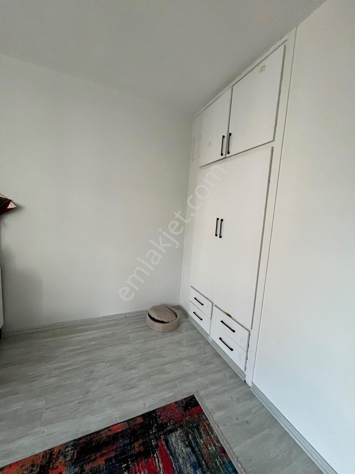 Koyuncuoğlu Petrol Yakını Malas Cad.üzeri 3+1 Satılık Daire — fotoğraf 11