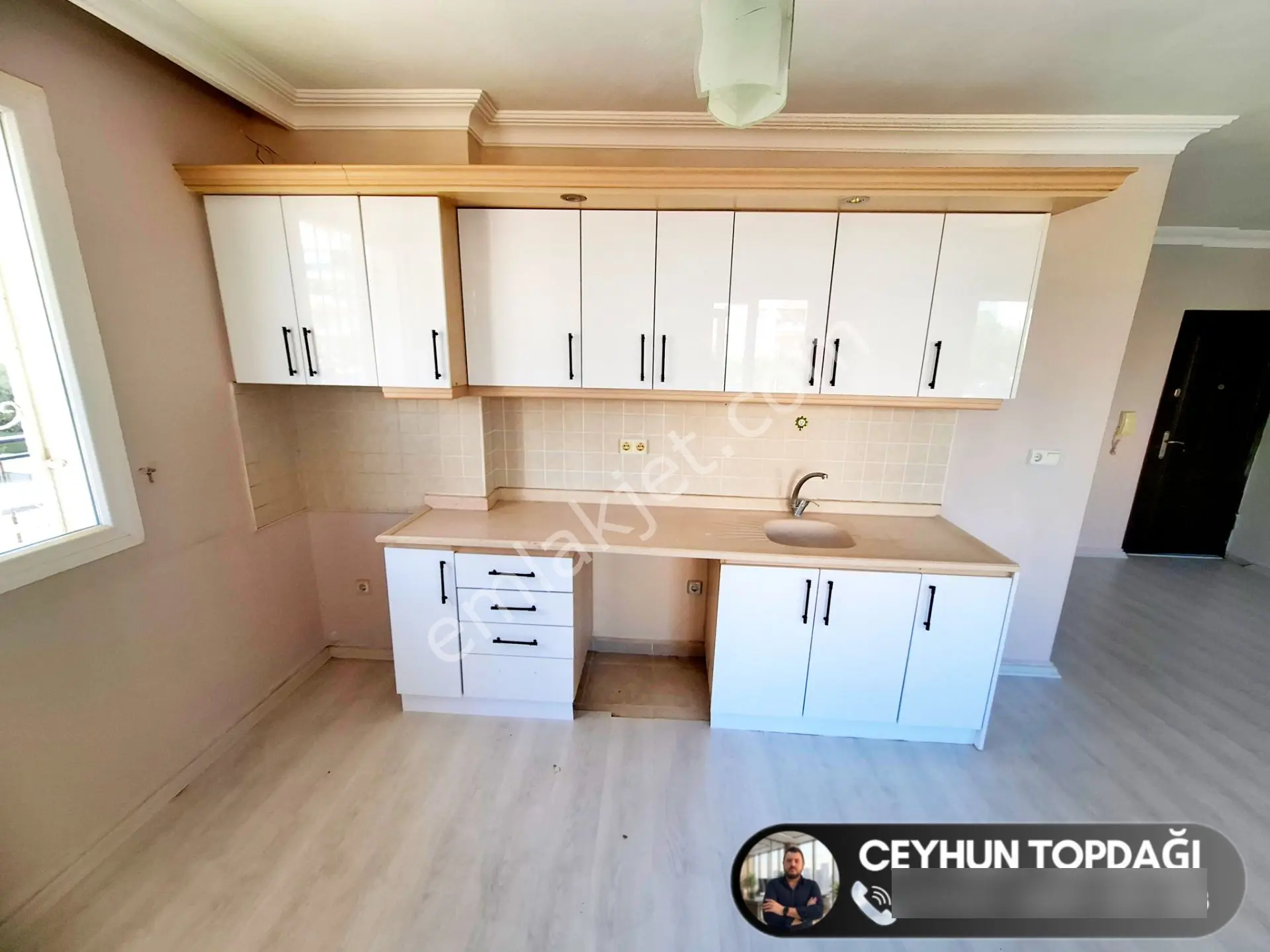 Didim'de Satılık 2+1 Daire Orta Kat Ön Cephe Merkezi Konumda Fırsat ! — fotoğraf 4