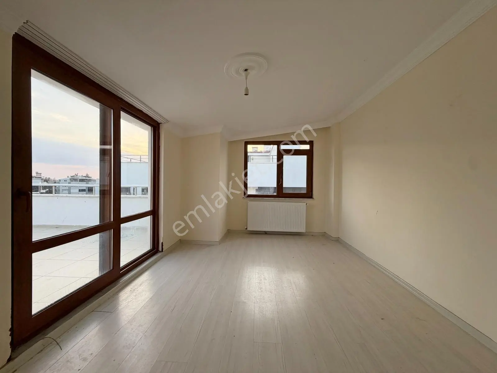 ▀güçten Altınkumda Çift Teraslı Ebeveynli Lüx Tasarım 4+1 Dublex — fotoğraf 26