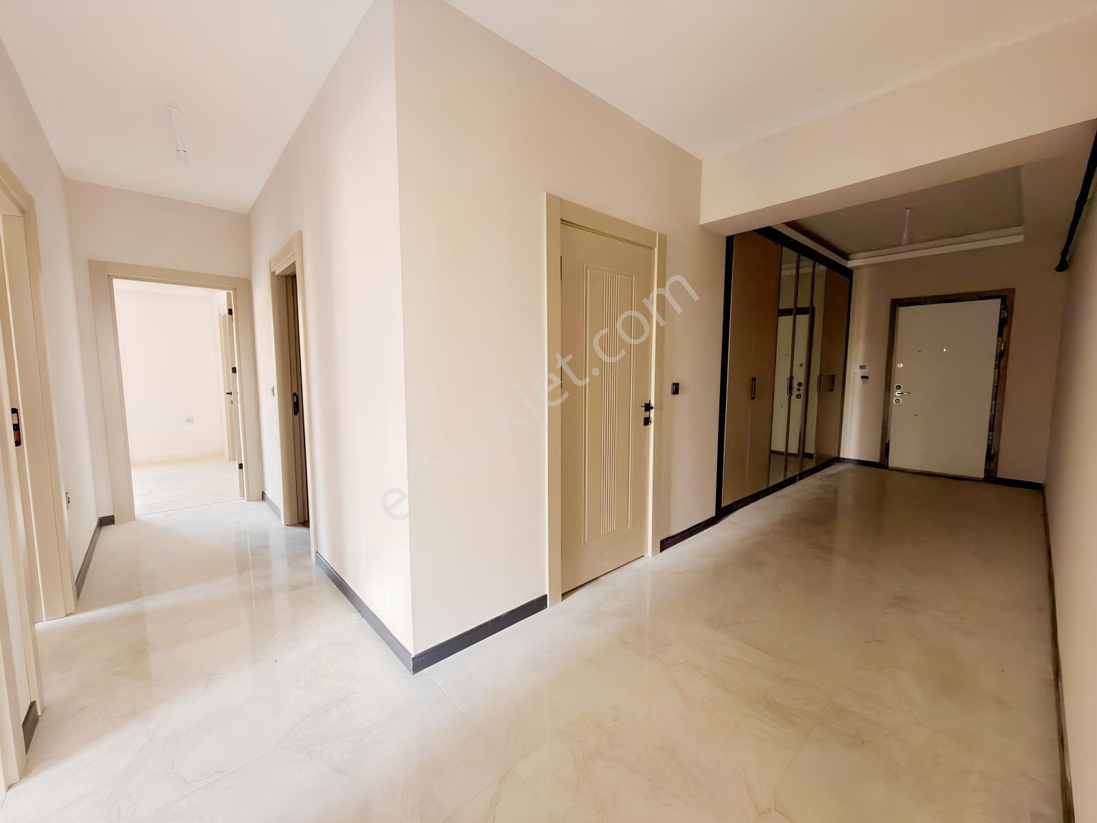 Vip'den Saray'da Lüks Yapılı Sitede Sıfır 3,5+1 Satılık Daire — fotoğraf 17