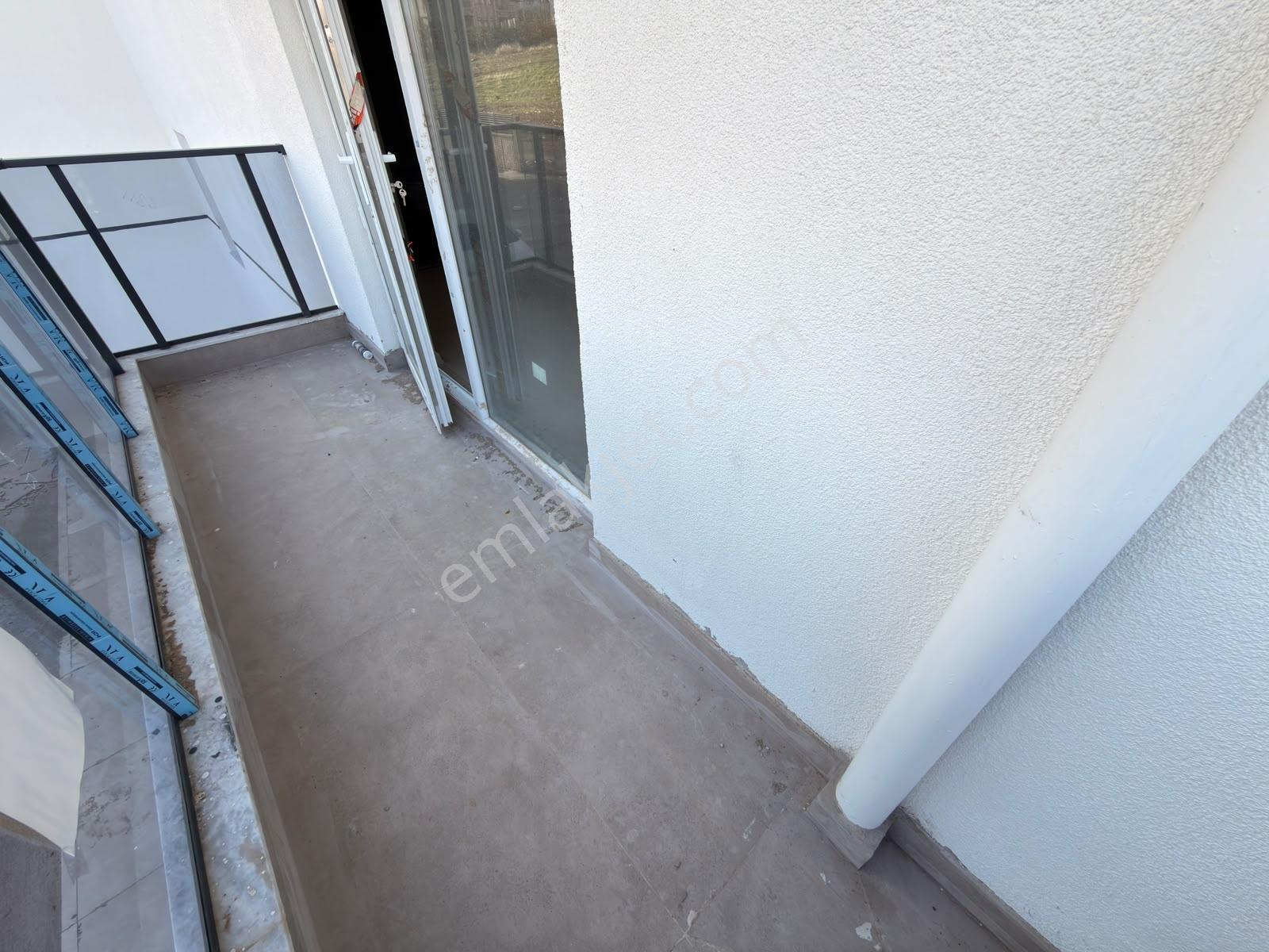 Vip'den Saray'da Lüks Yapılı Sitede Sıfır 3,5+1 Satılık Daire — fotoğraf 23