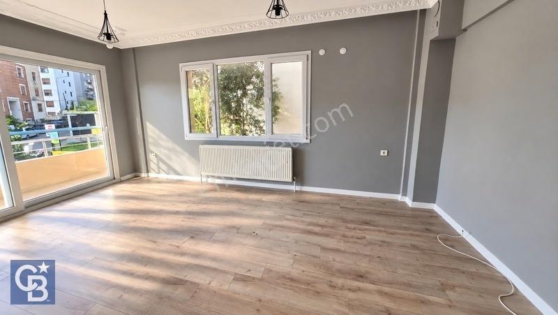 Aliağa Kültür'de Satılık 3+1 Tadilatlı Ara Kat Satılık Daire — fotoğraf 6