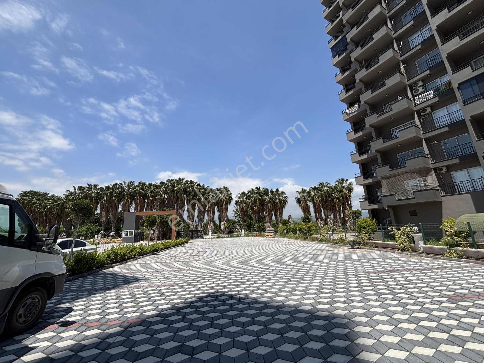 Çeşmelide Deniz Manzaralı Lüks Sitede 2+1 Fırsat Daire — fotoğraf 6