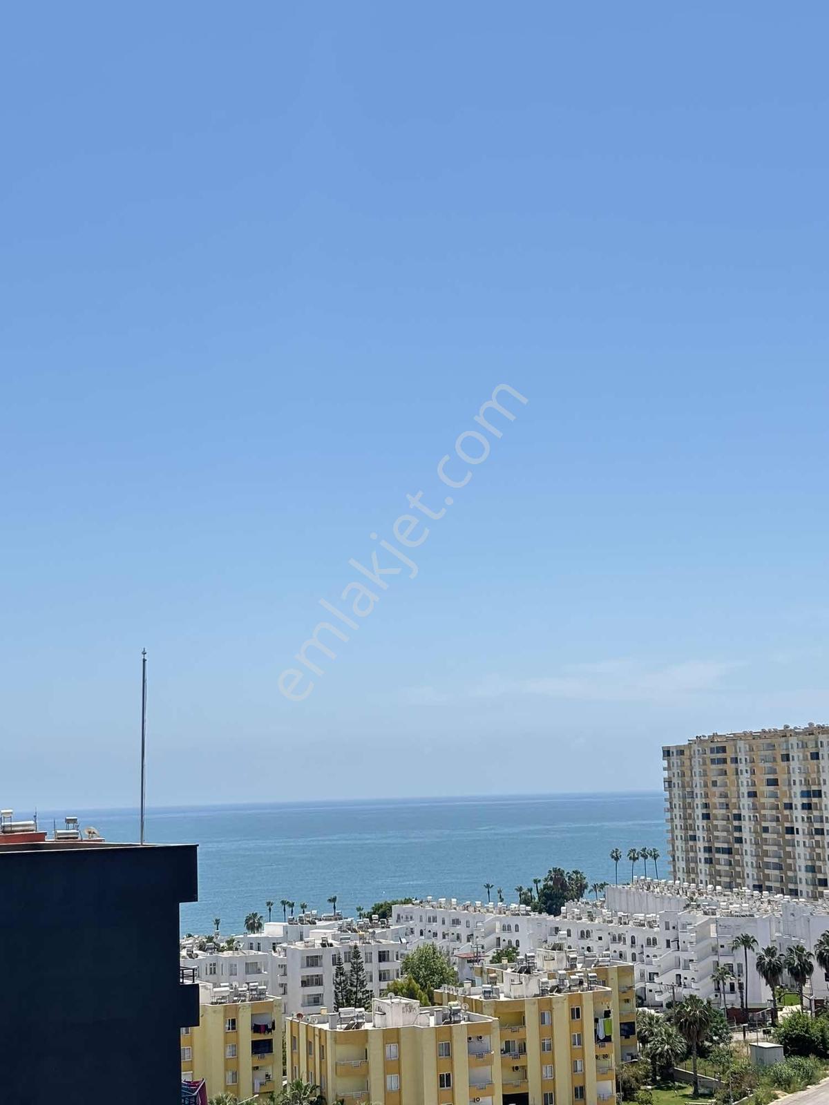 Çeşmelide Deniz Manzaralı Lüks Sitede 2+1 Fırsat Daire — fotoğraf 7