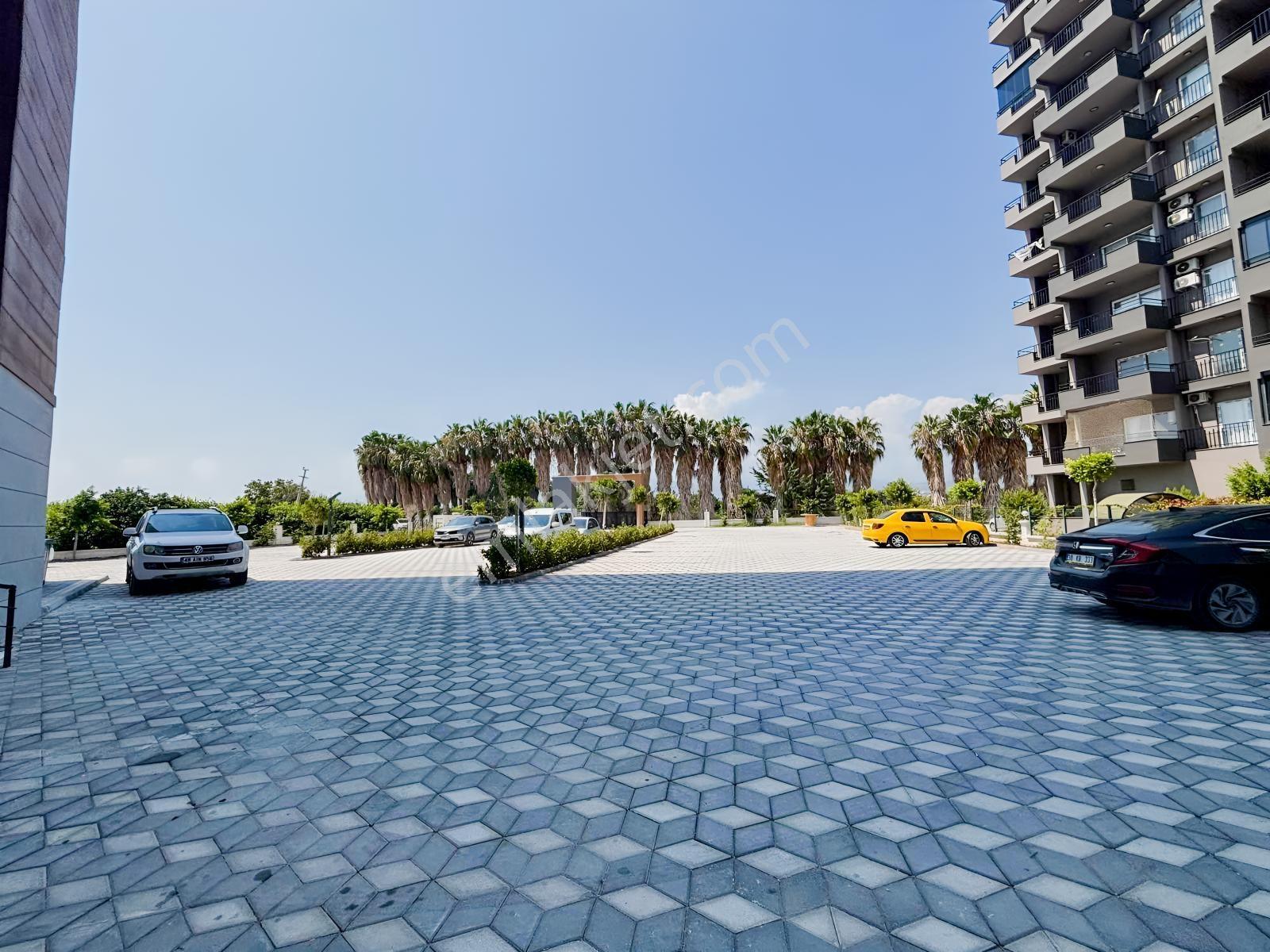 Çeşmelide Deniz Manzaralı Lüks Sitede 2+1 Fırsat Daire — fotoğraf 16