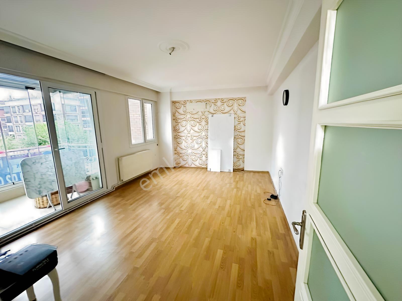 29 Karşıyaka Şemiklerde Satılık 2 + 1 Daire — fotoğraf 2