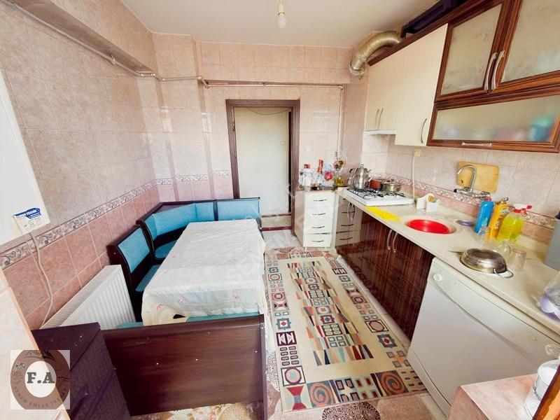 Osmangazi Mah.kat Konumun Da Yüksek Giriş 3+1 Satılık Daire Acil — fotoğraf 15