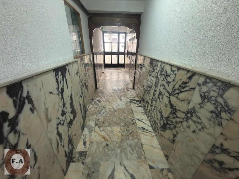 Osmangazi Mah.kat Konumun Da Yüksek Giriş 3+1 Satılık Daire Acil — fotoğraf 23
