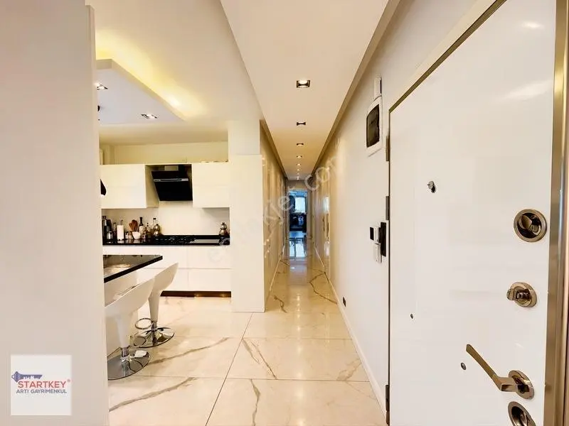 Bostanlı Akbank Sokakları'nda Geniş Bakımlı 3+1 Satılık Daire — fotoğraf 5