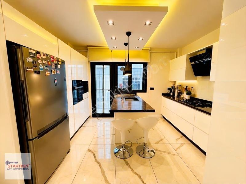 Bostanlı Akbank Sokakları'nda Geniş Bakımlı 3+1 Satılık Daire — fotoğraf 6
