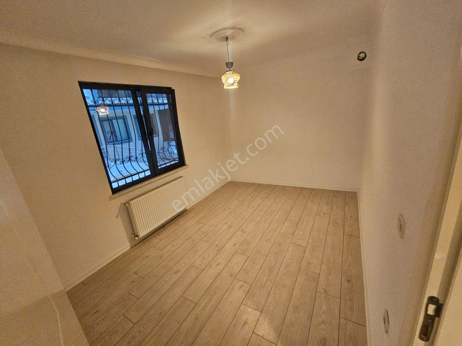 Cantan Emlaktan Akçay İkızçayda Dogalgazlı Cam Balkonlu Lüks 1+1 Daire — fotoğraf 10