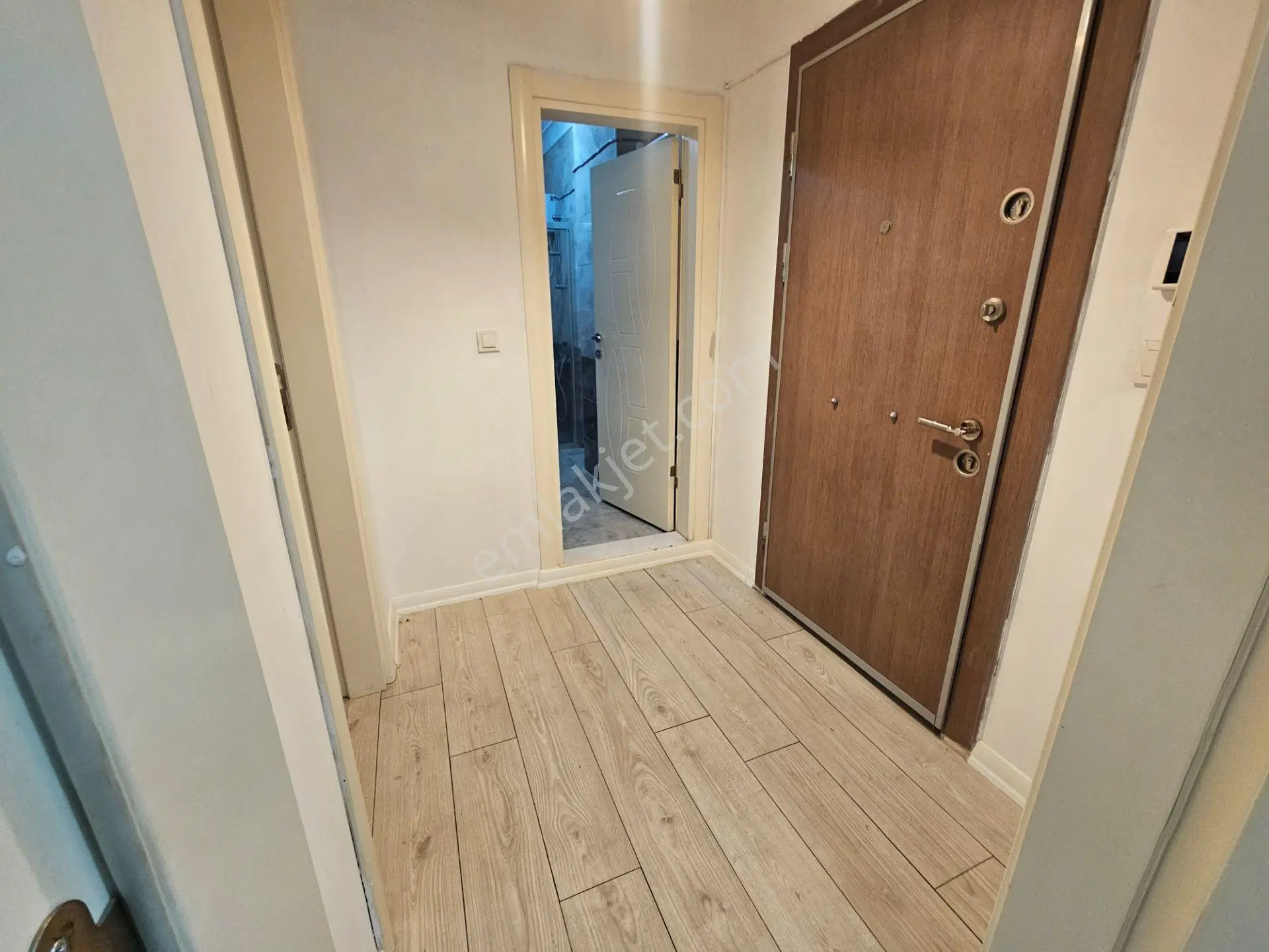 Cantan Emlaktan Akçay İkızçayda Dogalgazlı Cam Balkonlu Lüks 1+1 Daire — fotoğraf 12
