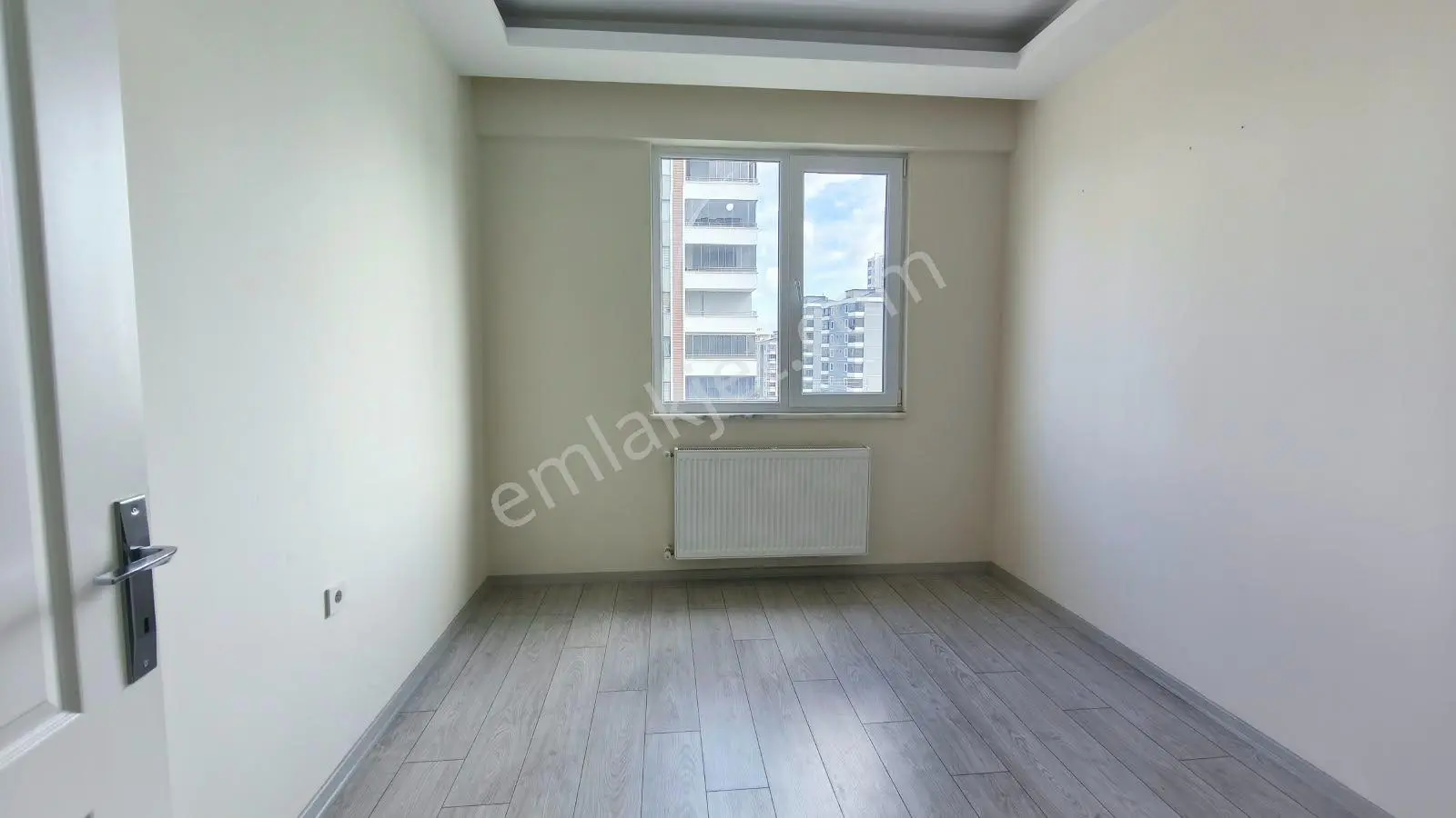 Truva/nazım Demirci'den İlkadım Kışla Satılık 3+1 Fırsat Daire — fotoğraf 14