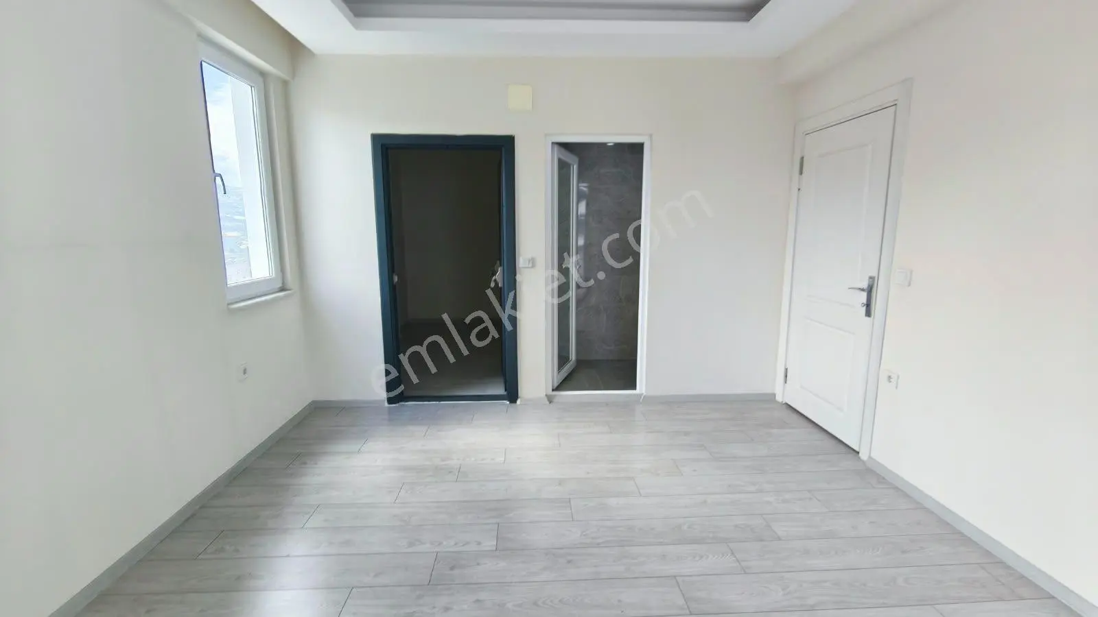 Truva/nazım Demirci'den İlkadım Kışla Satılık 3+1 Fırsat Daire — fotoğraf 20