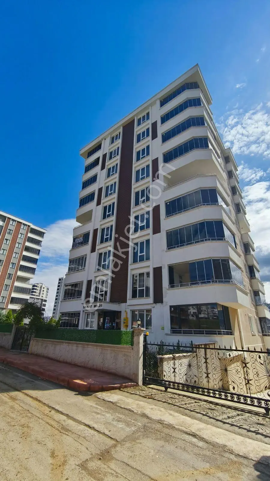 Truva/nazım Demirci'den İlkadım Kışla Satılık 3+1 Fırsat Daire — fotoğraf 34