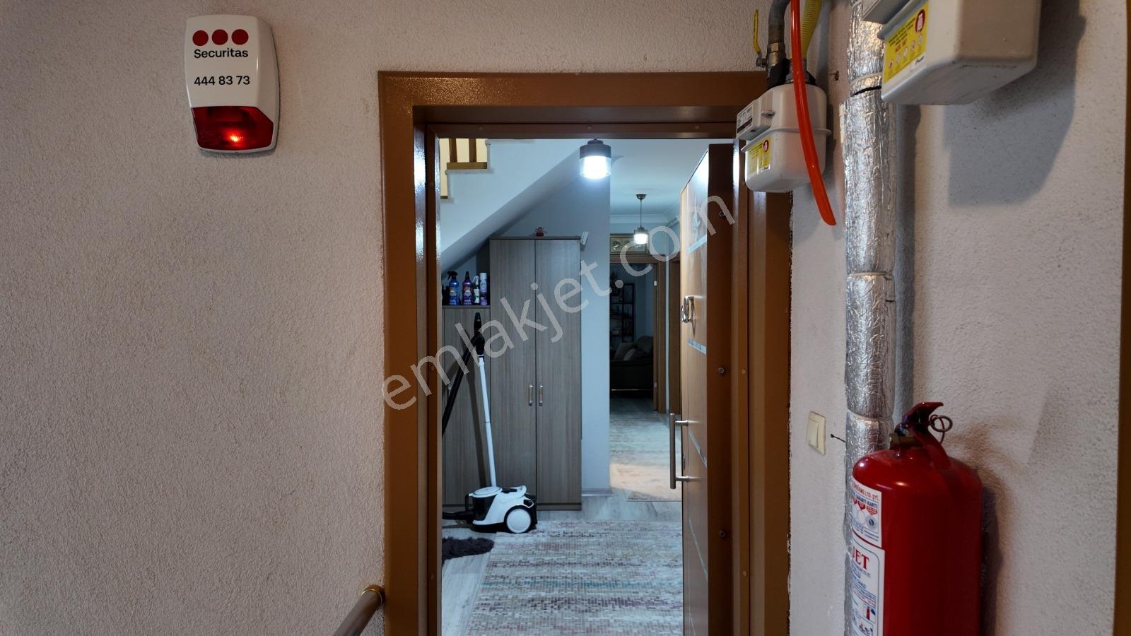 Ataevler'de Krediye Uygun Teraslı Geniş 4+1 Dubleks — fotoğraf 2