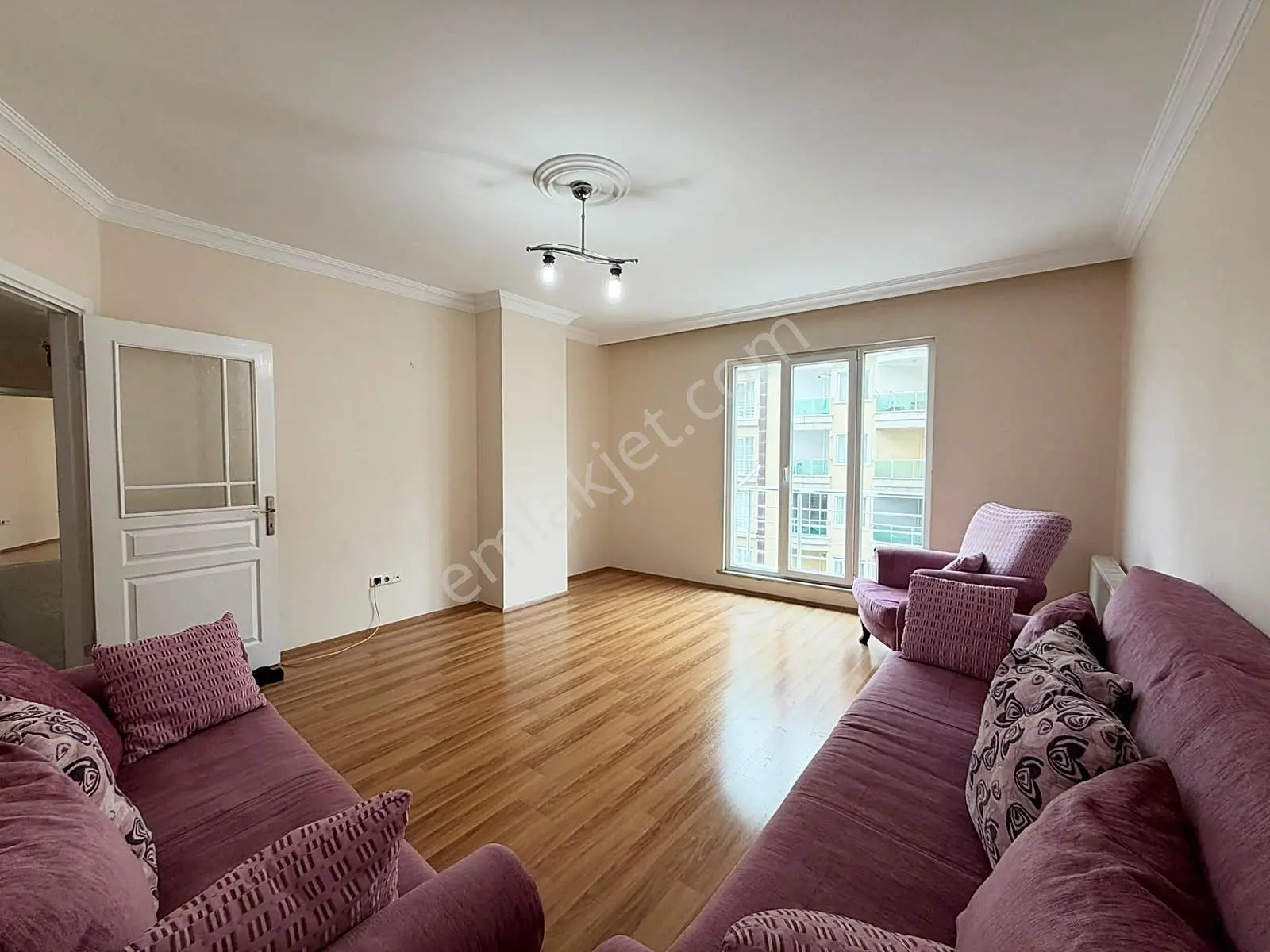 Bağlarçeşme Mh'de Cadde Üzerinde Kat Mülkiyetli 2+1 Daire — fotoğraf 4