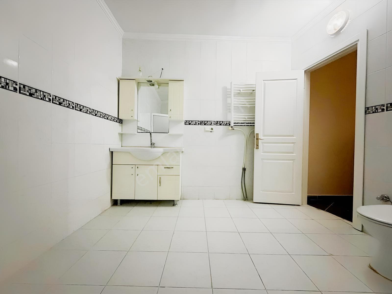 Bağlarçeşme Mh'de Cadde Üzerinde Kat Mülkiyetli 2+1 Daire — fotoğraf 21