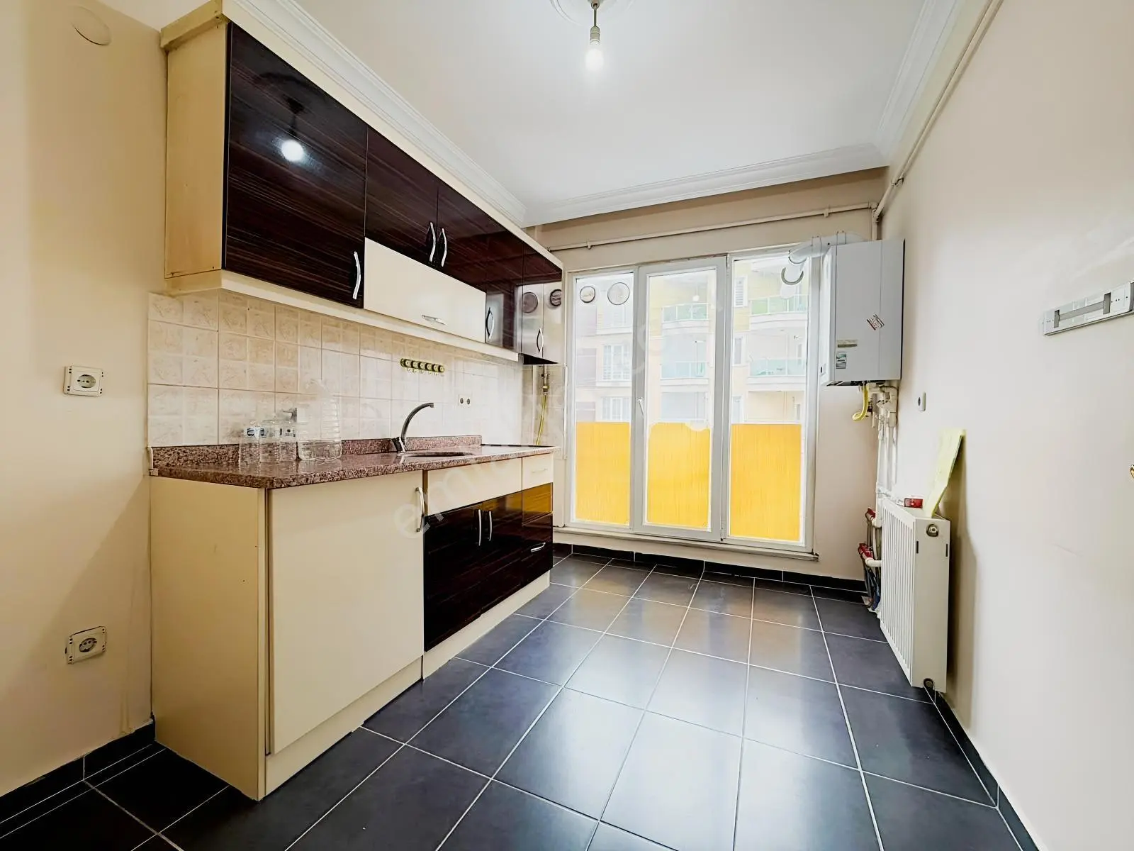 Bağlarçeşme Mh'de Cadde Üzerinde Kat Mülkiyetli 2+1 Daire — fotoğraf 42