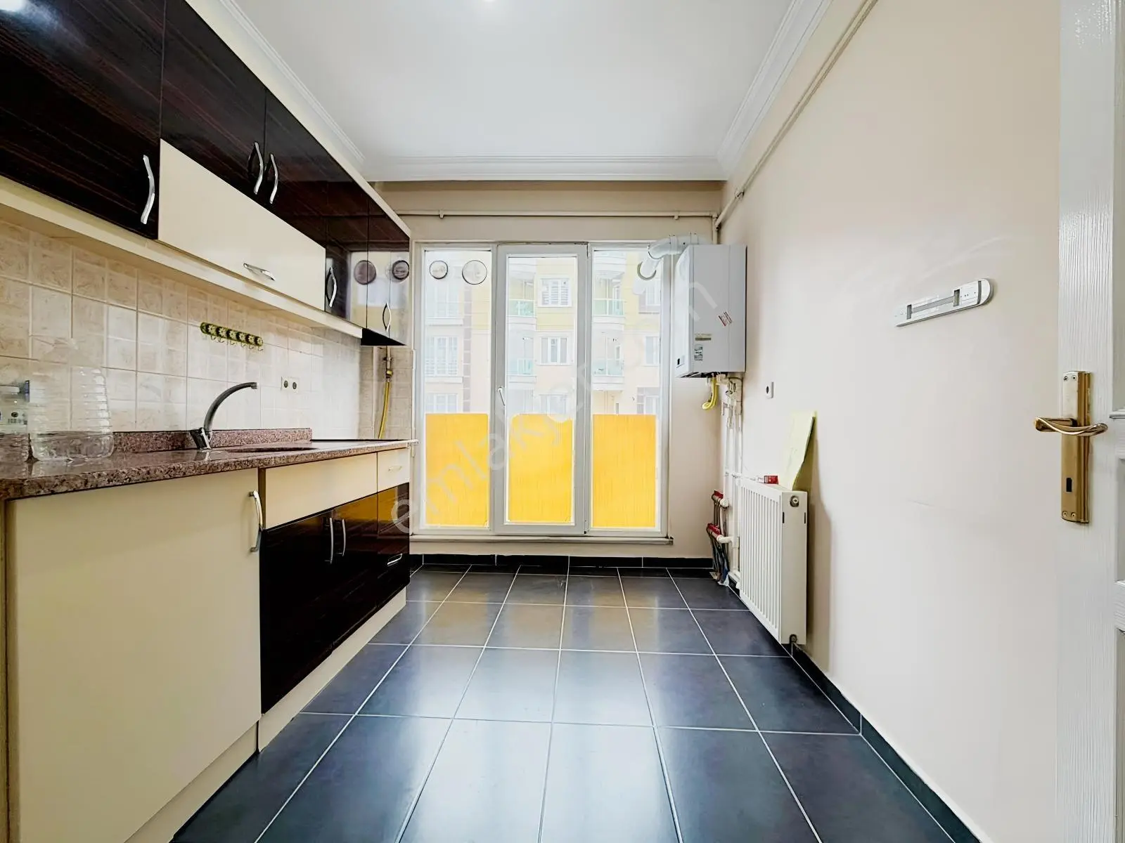 Bağlarçeşme Mh'de Cadde Üzerinde Kat Mülkiyetli 2+1 Daire — fotoğraf 44